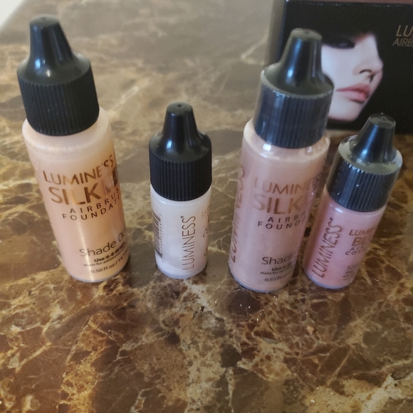 Luminess Air Brush Make up PRICE FIRM!!! - Picture 8 of 16